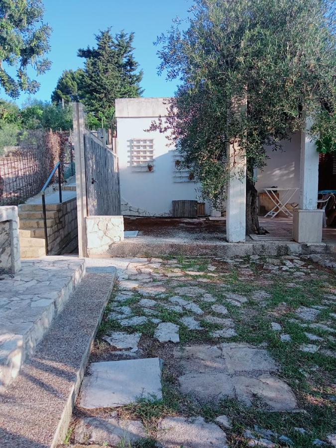 Casa Del Carrubo Villa Vieste Bagian luar foto